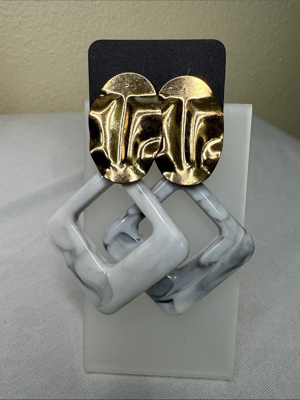 Gold & White Marble Drop Earrings - Modern Geometric Style